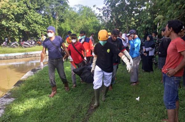 Geger! Warga Sukoharjo Temukan Mayat Pria Mengambang di Pintu Air Sungai