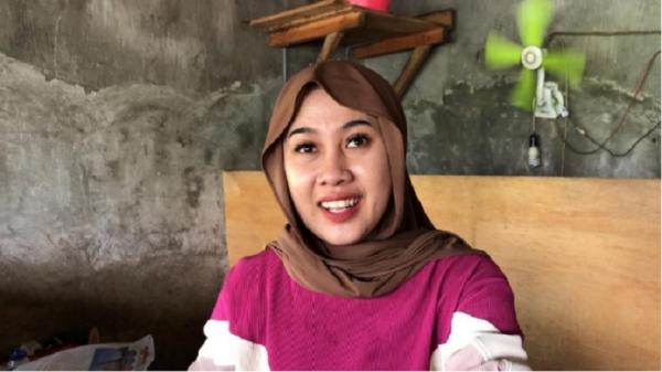 Penjual Rujak Cantik Mirip Artis Dangdut di Sampang Viral, bikin Netizen Penasaran
