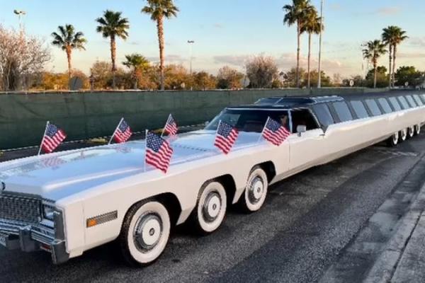 Limousine American Dream Pecahkan Rekor Mobil Terpanjang di Dunia