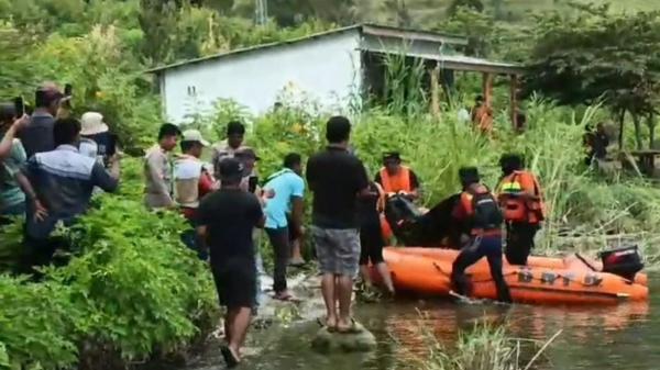 Diduga Kumat Asam Urat saat Berenang, Pria Paruh Baya Tewas di Danau Toba