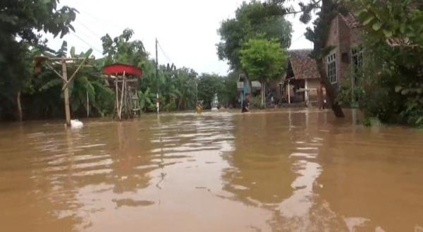 Banjir Kiriman di Jombang Muncul Lagi, Warga Mulai Diserang Penyakit Aneh, Bantuan Pemkab Tak Ada?