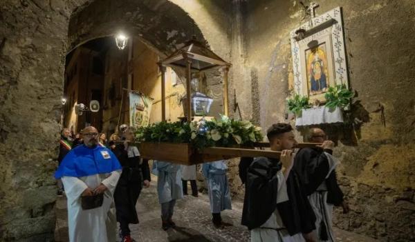 Gereja Katolik Peringati 750 Tahun Kematian Santo Thomas Aquinas