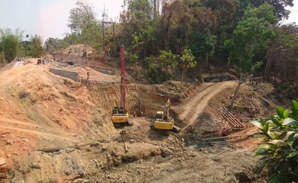 Pembangunan Jembatan Dawuhan Senilai Rp. 7,4 Miliar di Blitar Mangkrak, Akan Dilanjutkan APBD