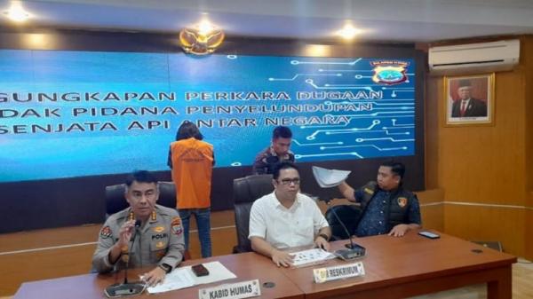 Polda Sulut Tangkap Buronan Kasus Penyelundupan Senpi Ilegal dari Filipina ke Indonesia 