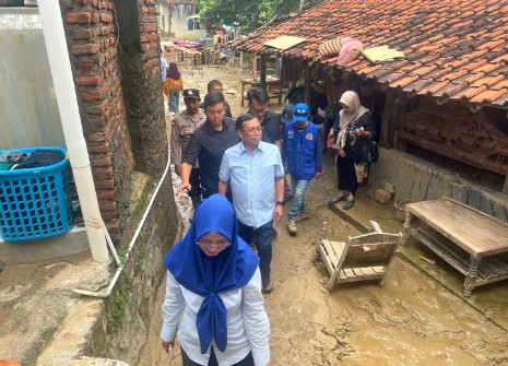 Anggota DPR RI Minta BBWS Segera Lakukan Normalisasi Sungai Di Timur Cirebon 