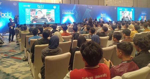 Ribuan Talenta Digital Timba Ilmu dalam Acara Baparekraf Developer Day 2024 di Bandung