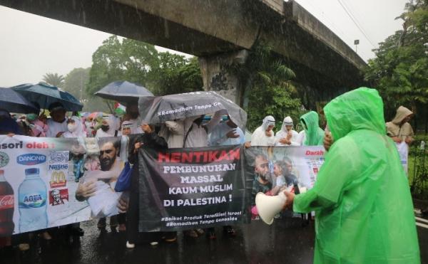Serukan Ramadhan Tanpa Genosida di Aksi Akbar Solidaritas Palestina, YKMI: Tekan Kejahatan Israel!