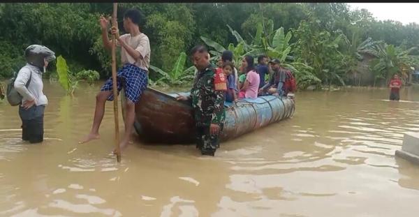 Banjir Luapan Sungai Bengawan Solo, Ratusan KK Tiga Desa di Sragen Terisolir