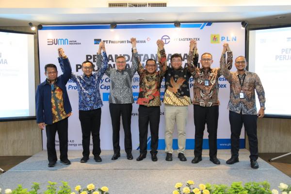 Komitmen Kurangi Emisi Karbon, Freeport Indonesia-PLN Teken Kerjasama Sertifikat Energi Terbarukan