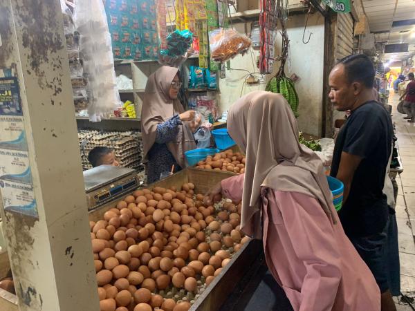 Jelang Ramadhan, Sejumlah Harga Pangan di Pasar Johar Naik