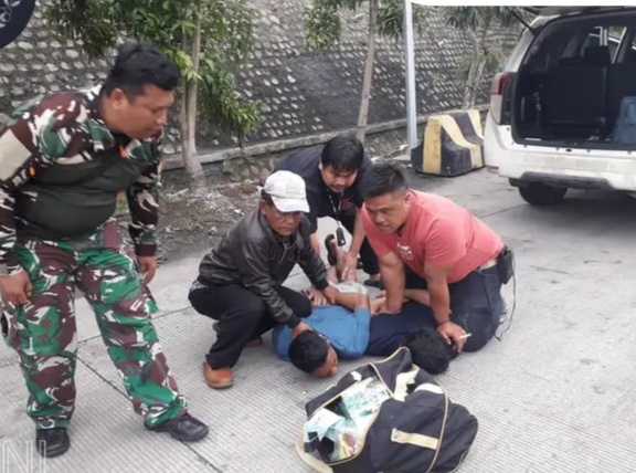 Prajurit TNI AL di Lanal Lampung Menggagalkan Penyelundupan Narkoba Jenis Sabu