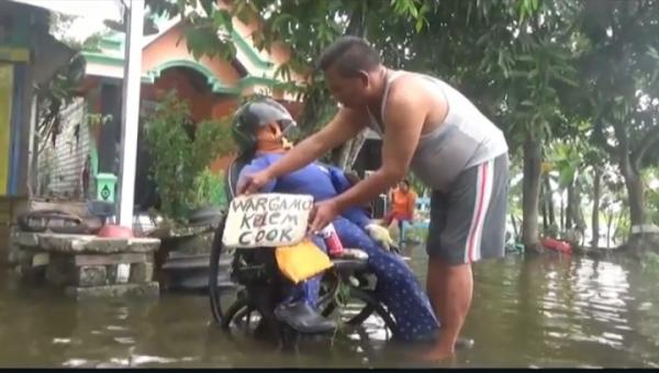 Banjir Akibat Luapan Sungai Bengawan Solo Merendam Tiga Desa di Tuban, Jawa Timur