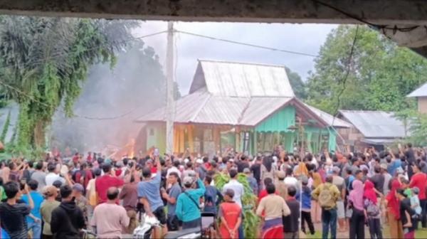Polisi Himbau Masyarakat Menahan Diri Pasca Pembakaran Kantor PPA TNBBS Resort Suoh