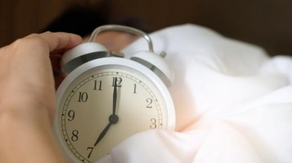 4 Tips Atasi Susah Bangun Saat Sahur, Dijamin Tepat Waktu