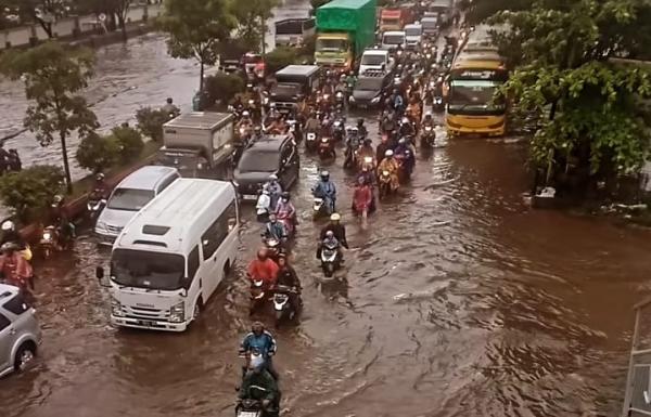 Ini Ruas Jalan Terdampak Banjir di Semarang
