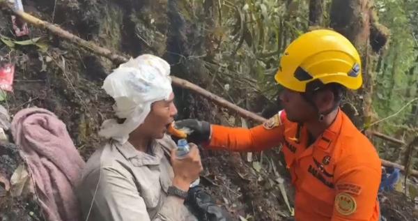 Kisah M Yusuf, Pilot Smart Air yang 3 Hari Bertahan Hidup di Hutan Bersama Jasad Rekannya