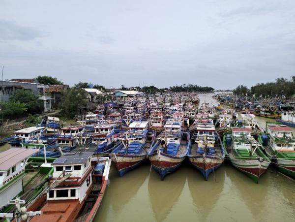 Cuaca Buruk! 90 Persen Nelayan Binuangeun Setop Melaut