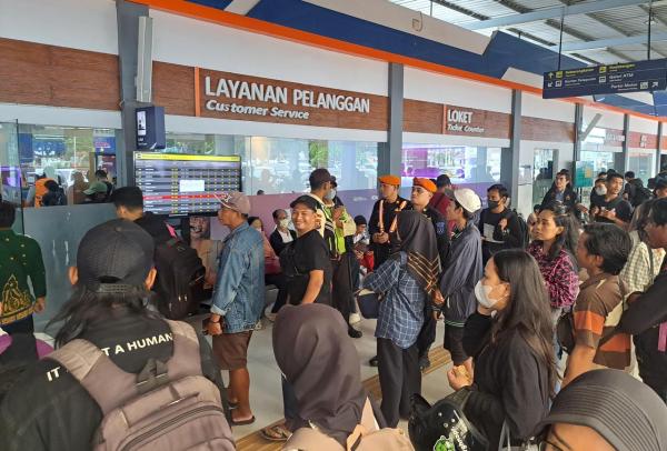Semarang Banjir, Perjalanan 3 Kereta Api dari Surabaya Dibatalkan
