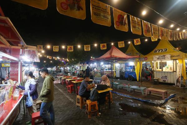 Pasar Ramadan IM3 di Surabaya