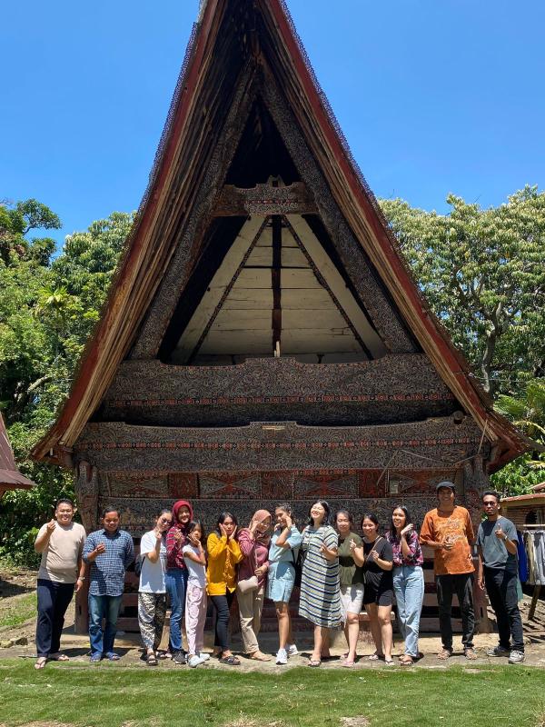 Voluntourism Lestarikan Alam dan Budaya Batak di Pulau Sibandang