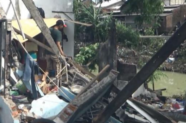 Banjir Rusak 10 Bangunan di Bantaran Sungai BKT Semarang, Ini Rinciannya