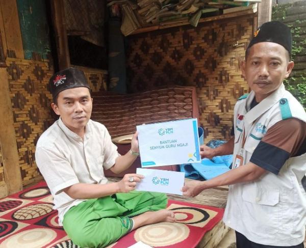 Ramadhan Berkah, YBM PLN UID Banten Berikan Insentif pada Guru Ngaji di Pelosok Negeri