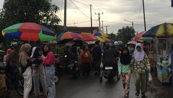 Berburu Aneka Takjil Buka Puasa Ramadan di Tamjen Balokang Kota Banjar