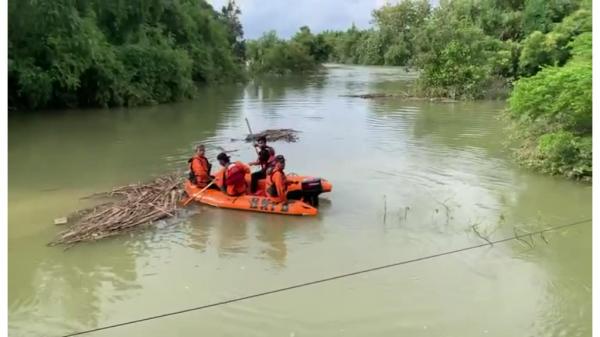 2 Santriwati Pondok Pesantren di Grobogan Hilang Terseret Arus Banjir