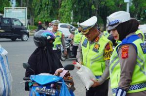 Cara Polantas Provinsi Aceh Dekatkan Diri ke Masyarakat saat Bulan Ramadhan