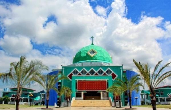 Doa Hari ke 8 Puasa Ramadan Lengkap dengan Jadwal Imsakiyah untuk Kepulauan Riau