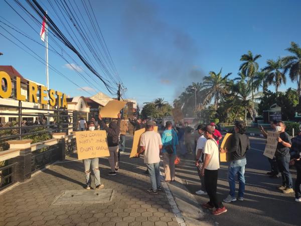 Pernyataan Kontroversial Mantan Wakapolri Picu Aksi Massa di Cilacap