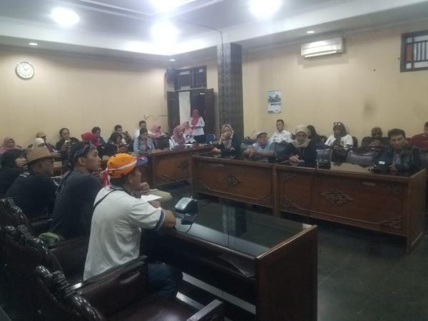 Puluhan Aktivis ARM Demo di Banjarnegara, Nilai Pilpres 2024 Curang 
