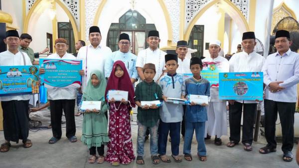 Pemko Salurkan Bantuan Rp50 Juta untuk Pembangunan Masjid di Medan Labuhan