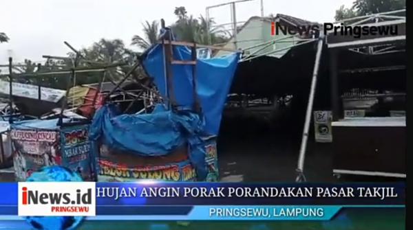 Tarub Roboh di Pasar Takjil Pedagang Mulai Bersihkan Tempat Dagangan
