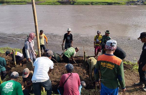 Gerakan Tangan Tuhan Menuju Brebes Berhias, Jembatan Gantung Merah Putih 2 Siap Dibangun