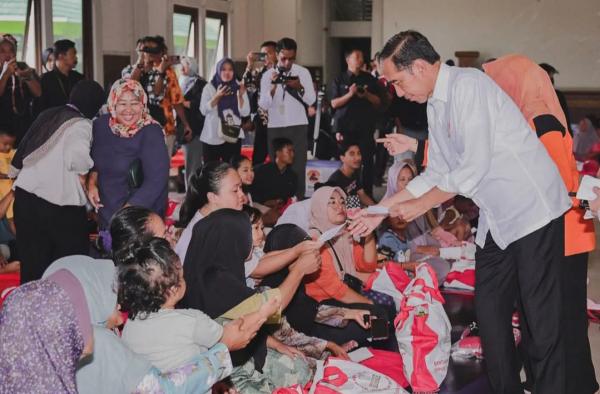 Banjir Demak, Presiden Jokowi Sebut Banyak Tanaman Ditebang di Hulu Sungai, Problemnya Semua di Situ