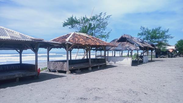 Pantai Sereg Cianjur Selatan Jadi Buruan Warga Untuk Ngabuburit