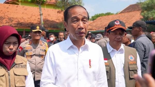 Jokowi Ungkap Penyebab Banjir Demak: Hujan Sangat Ekstrem hingga Sedimentasi Waduk