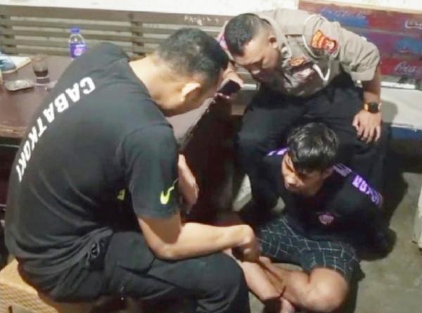 Pria Asal Lampung Selatan Ditangkap Polisi karena Jual Barang Curian Melalui Facebook