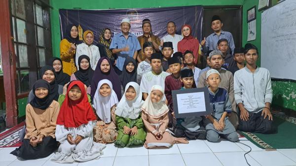 PWI Jabar Bakti Sosial Rutin Ramadhan, Anak Yatim hingga Anggota yang Membutuhkan Dapat Santunan