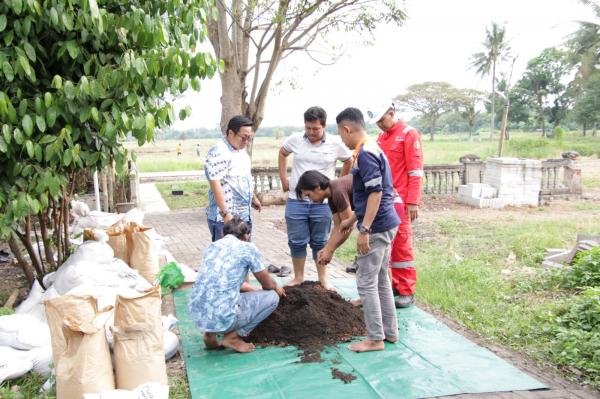 PLN Power UBP Banten 3 Lontar Gunakan Limbah Batu Bara untuk Budidaya Labu Madu 
