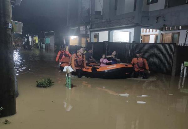 Longsor dan Banjir di Bogor, 1 Orang Tertimbun dan Ratusan Rumah Terendam