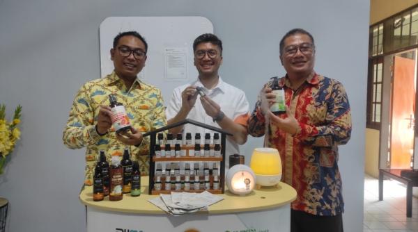 Kembangkan Bisnis Minyak Atsiri, PT SIL Subang Sasar Pasar Domestik