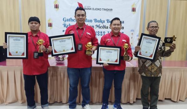 Bank Djoko Tingkir Sragen Meraih Penghargaan Top BUMD Tahun 2024 Golden Trophy