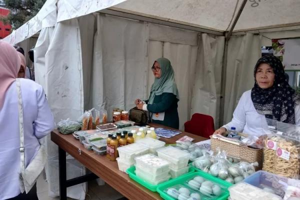 Pasar Ramadan di Timur Alun-Alun Temanggung, Destinasi War Takjil yang Menarik