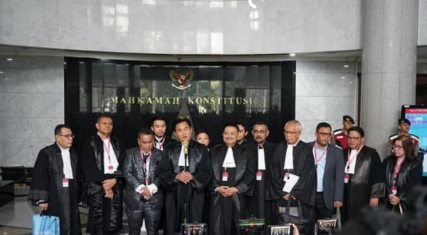 Ketua Tim Pembela Hukum Prabowo-Gibran Nilai Permohonan Paslon 01 Tak Banyak Munculkan Bukti