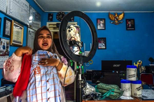 Potret Inovasi Jualan Live Gerobok Sudu untuk Pengentasan Stunting 