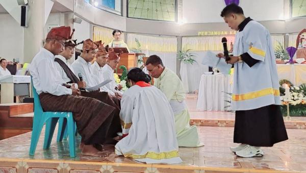 Misa Kamis Putih, Umat Katolik di Keuskupan Atambua Doakan Kerukunan Antar Sesama