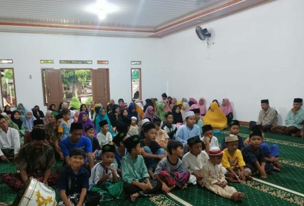 Ratusan Anak Yatim di Pandeglang Meriahkan Nuzulul Quran di Ponpes Al Khoziny