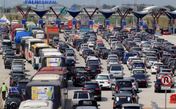 Tol Kalikangkung-Cipali One Way, Kendaraan Menuju Semarang Dialihkan ke Jalur Pantura